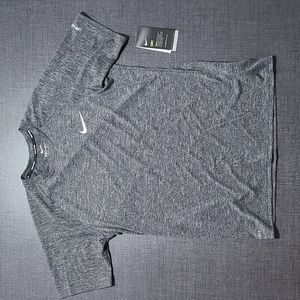 Nike Essential Short Sleeve Swim Hydro Rash Guard - Grey